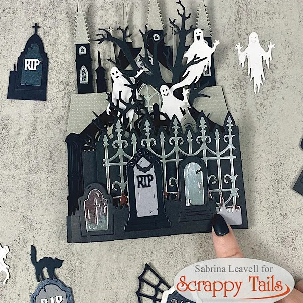 Gargoyle Wall Halloween Metal  - огляд і ціна Kraft Box Candle